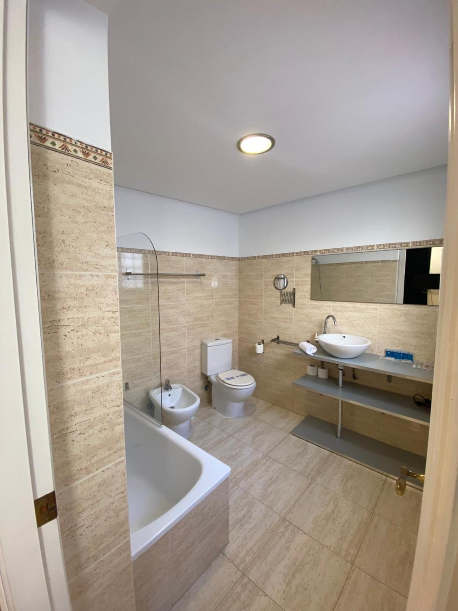 Travel Habitat Atico Calle De La Paz Valencia Eksteriør bilde